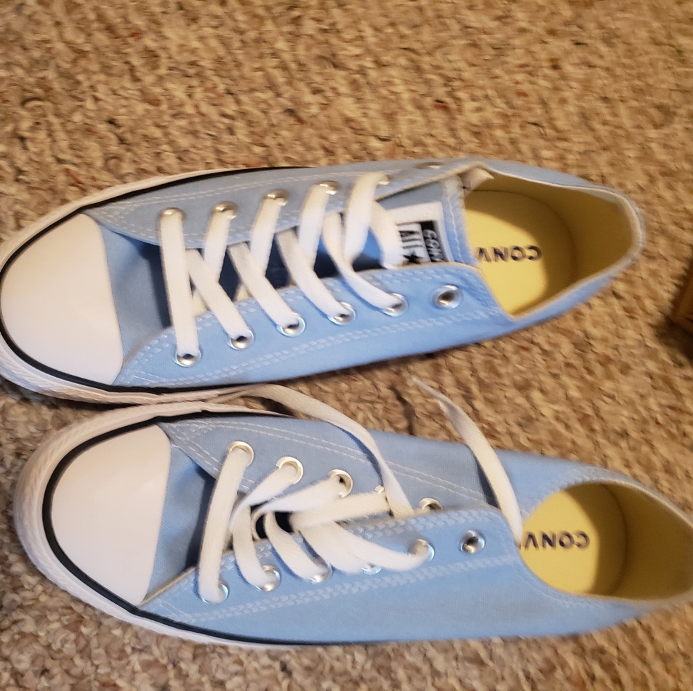 Blue converse